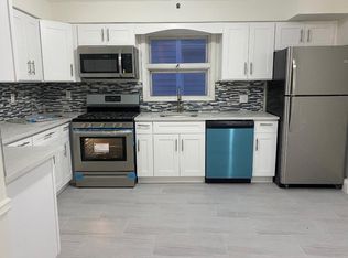 525 E Beech St APT 2, Long Beach, NY 11561