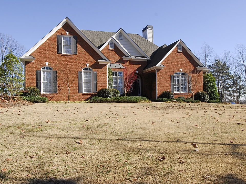 Gorgeous ranch with finished basement on 1.5 acre lot!