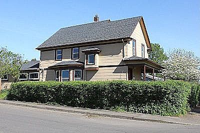 Side of house (corner lot)