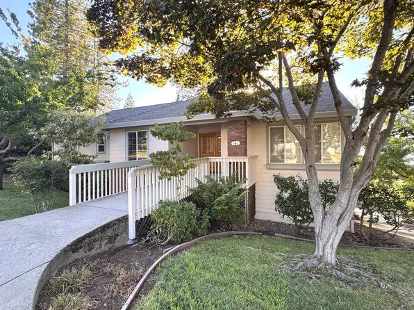 146 Northridge Dr, Grass Valley, CA 95945