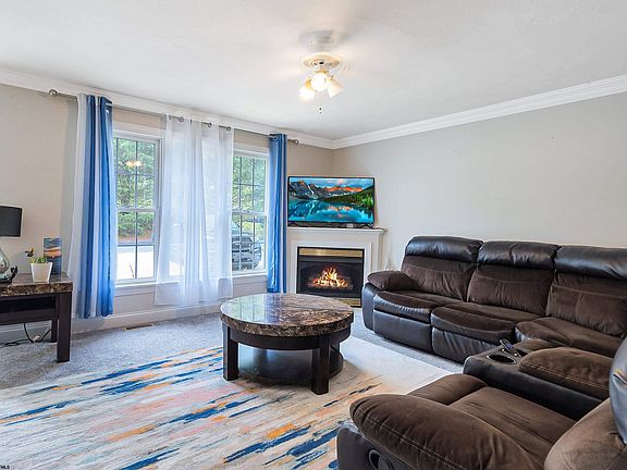 3rd image of 3 Five Forks Dr