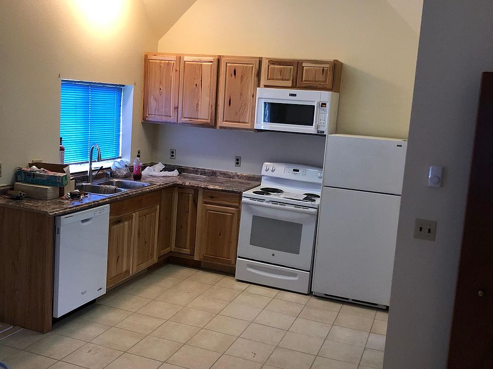 2nd image of 313 W Hill St #B