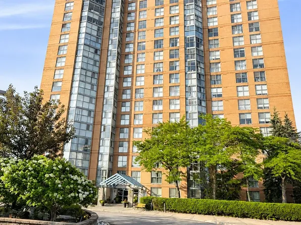 90 Dale Ave #1502, Toronto, ON M1J 3N4