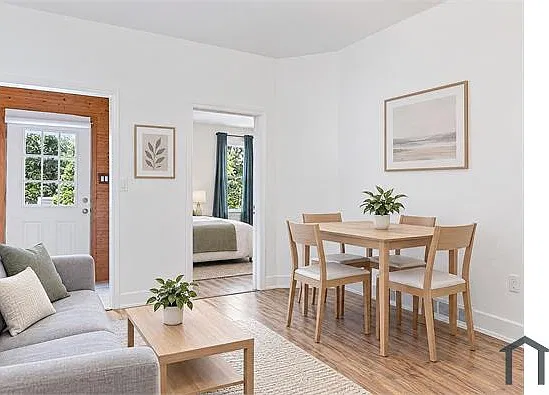 4 bed, 1104 sqft, $2,983 — Photo 3