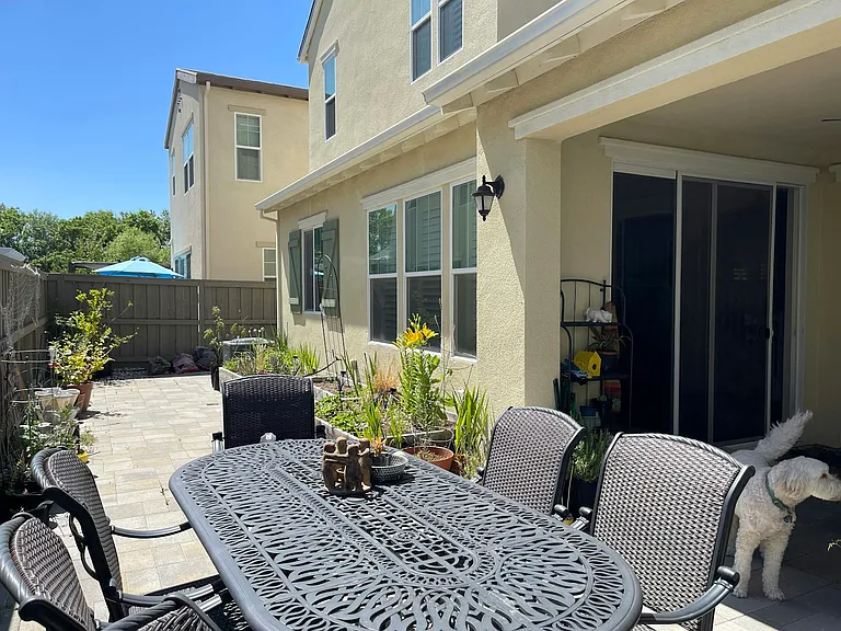 906 Woodbury Ln — Photo 20
