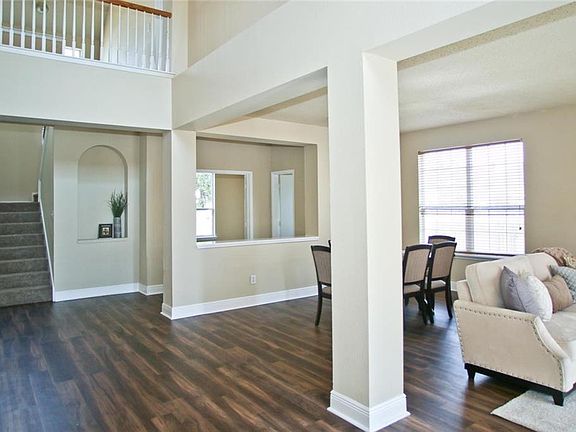 5th image of 6 Westgrove Ct