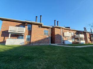 2388 S Goebbert Rd APT 2039, Arlington Heights, IL 60005