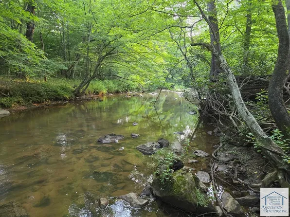 494 Fox Hunt Club Rd, Patrick Springs, VA 24133