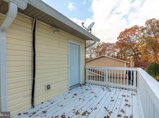 2512 Linwood Ln #2A, Woodbridge, VA 22192