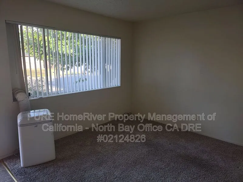 2 bed, 1.0 bath, $1,900 — Photo 3