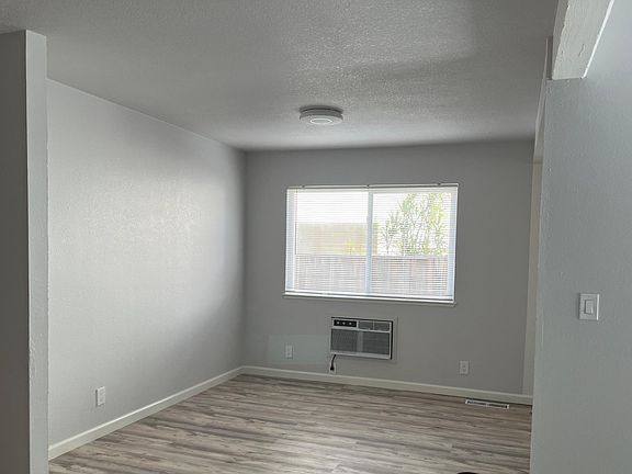 3rd image of 123 Brenton Ct #123A