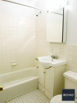 Rented by Bond New York | media 5