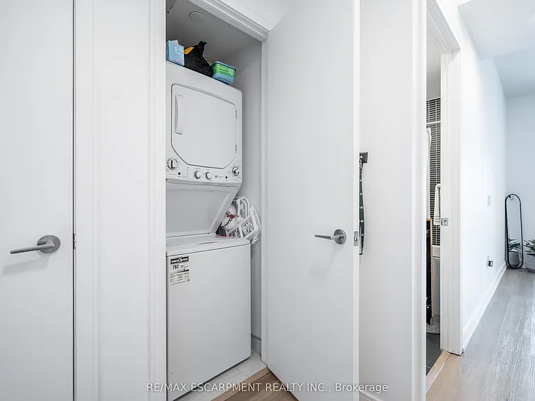 1 Jarvis St #1504 — Photo 15