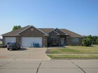 401 Windsor Way, Sergeant Bluff, IA 51054
