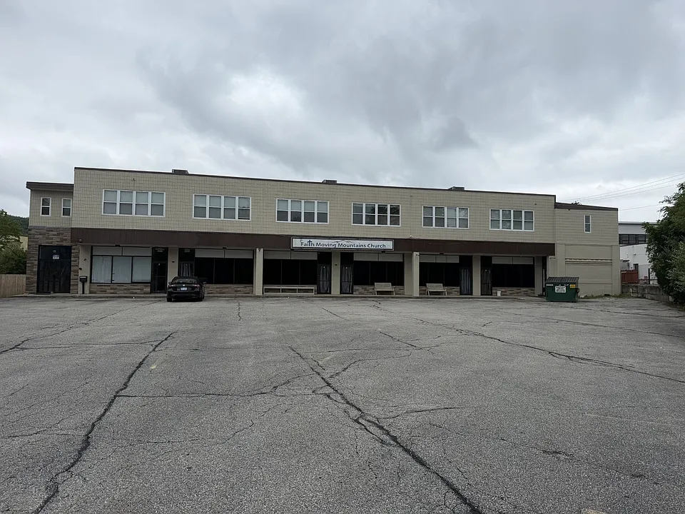 1408 1/2 Atwood Ave #5