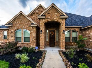 1008 Shady Oaks Dr, Angleton, TX 77515