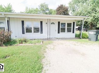 711 Lake Ave, Kendallville, IN 46755