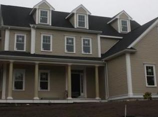 3 Pine Hill Rd, Southborough, MA 01772