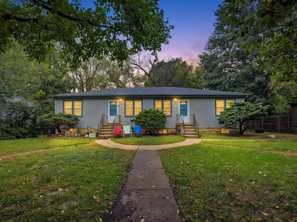 1916 Pierre St, Manhattan, KS 66502
