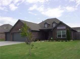 8056 E Quail Ridge Rd, Claremore, OK 74019