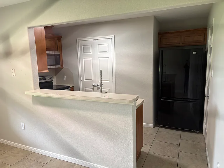 17213 Park St #17213 — Photo 6