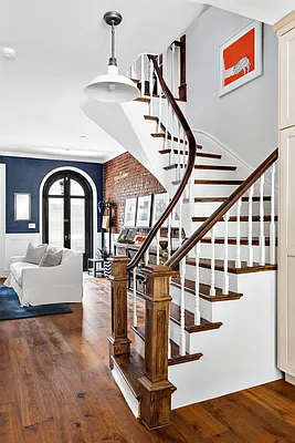 Sold by Compass | media 10