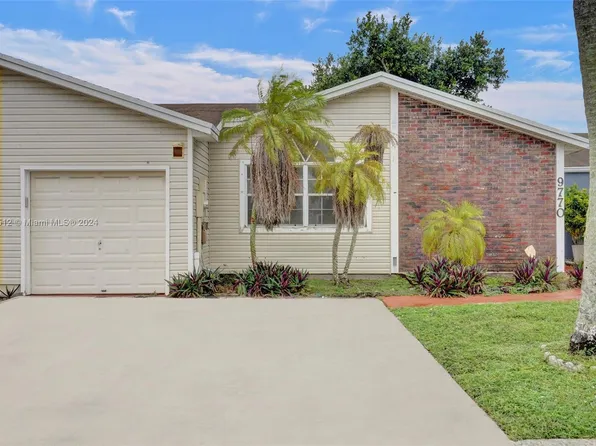 9770 W Heather Ln, Miramar, FL 33025
