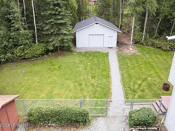 4th image of 22818 Green Garden Dr