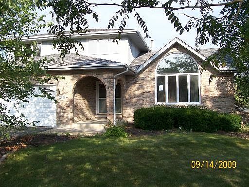 1st image of 18929 S Creekview Ln