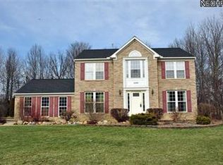 5299 Garfield Blvd, Sheffield Village, OH 44054