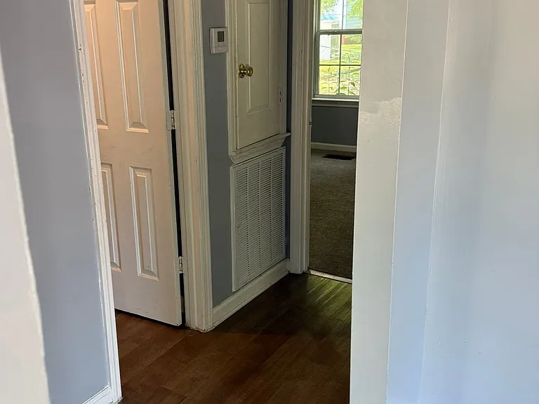 318 Hill Ave — Photo 3
