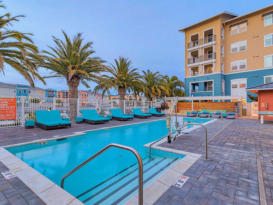 Salt water pool