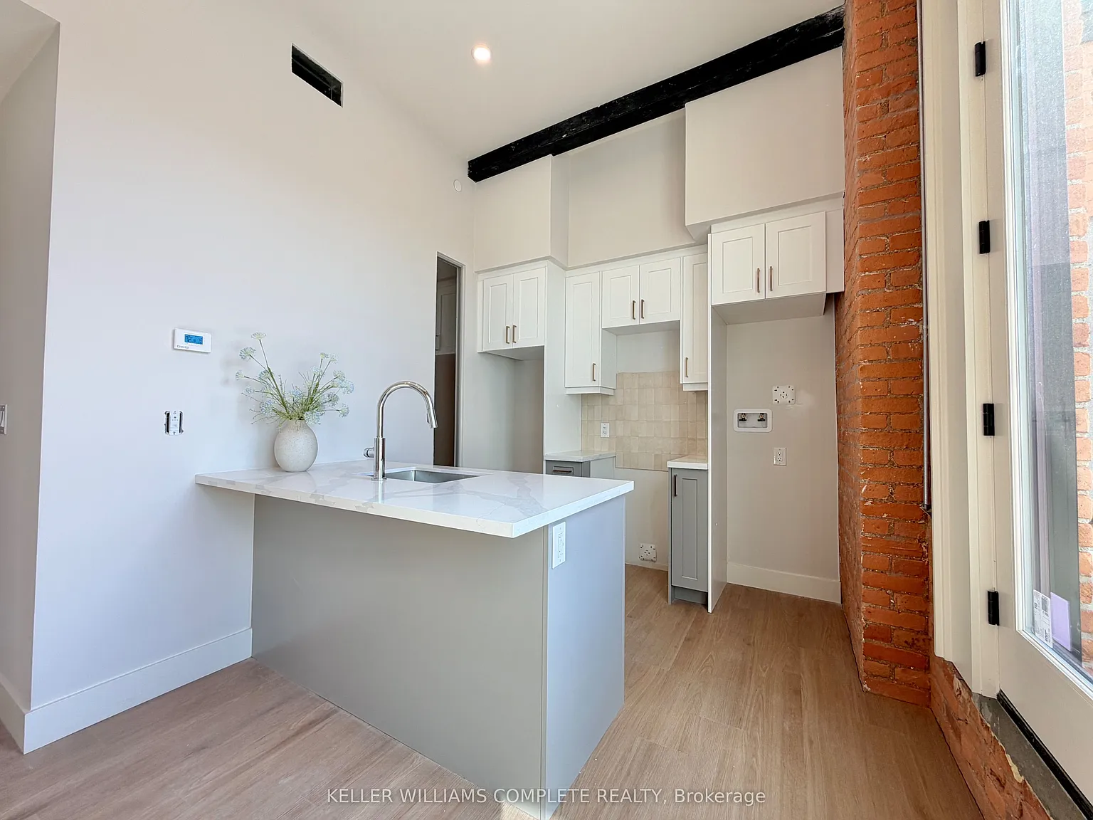 1 bed, $1,899 — Photo 1