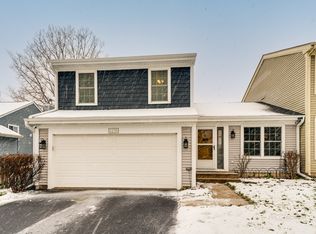 2236 Masters Ln, Round Lake Beach, IL 60073