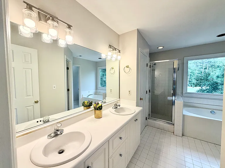 1912 Jupiter Hills Ct — Photo 36