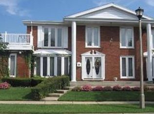5254 Farwell Ave, Skokie, IL