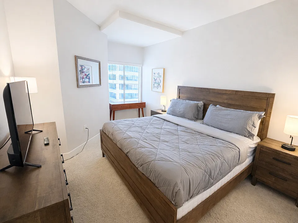 10740 Wilshire Blvd #608