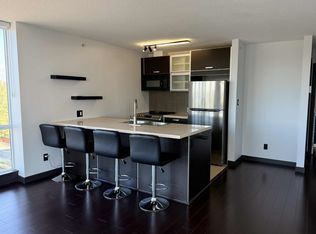 13688 100th Ave #704, Surrey, BC V3T 0G5