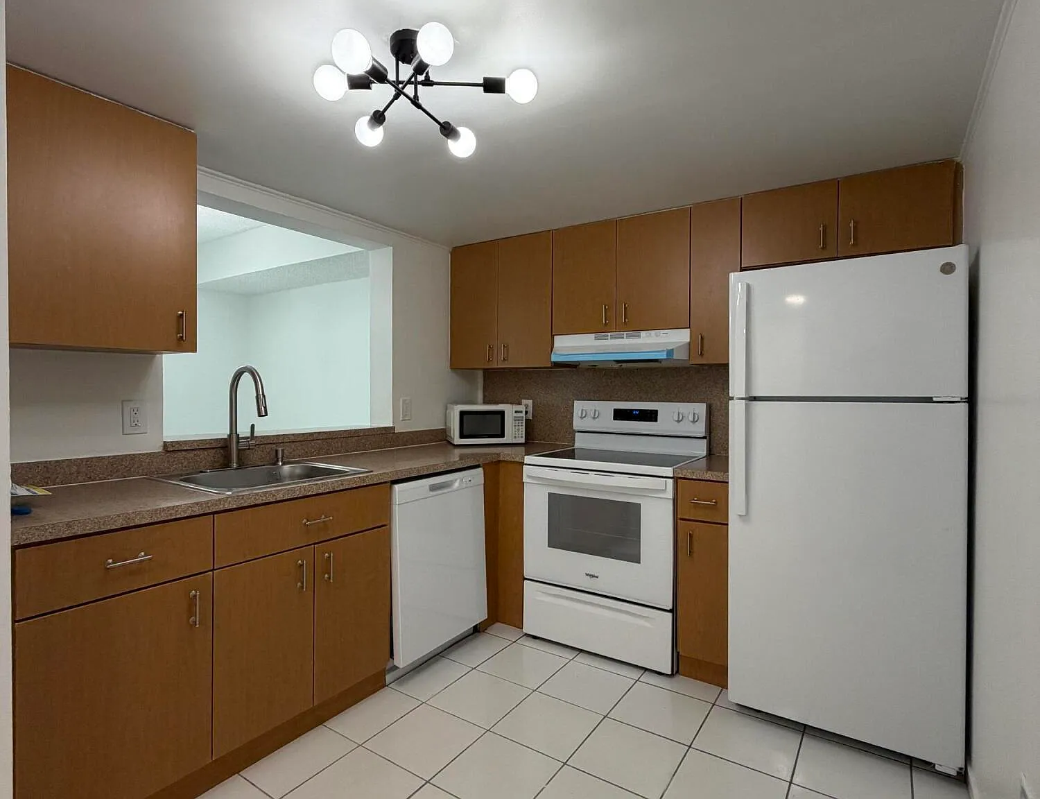 2 bed, 2.0 bath, 910 sqft, $2,200 — Photo 4