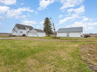 9690 Buck Rd, Freeland, MI 48623