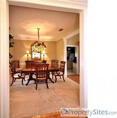3rd image of 5626 Lake Side Dr