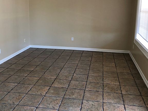 3rd image of 1620 W Kuhn St #5
