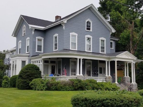 45 Pleasant St #9