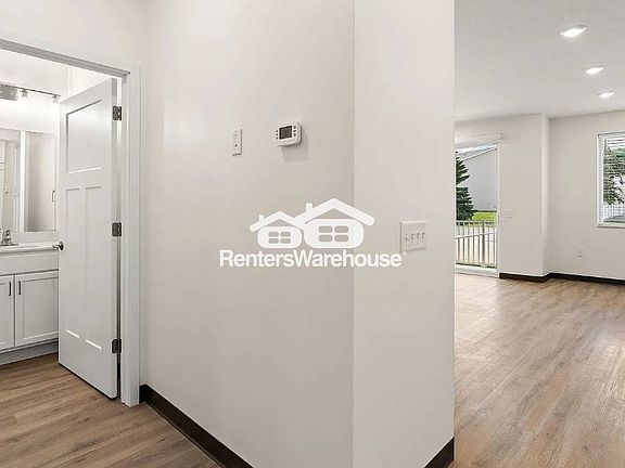 5th image of 3690 9th St NW Unit B