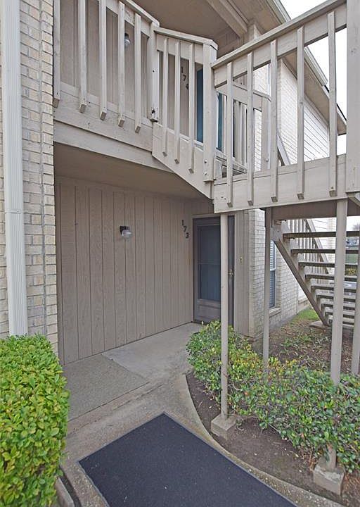 1st image of 3919 Fairmont Pkwy APT 173