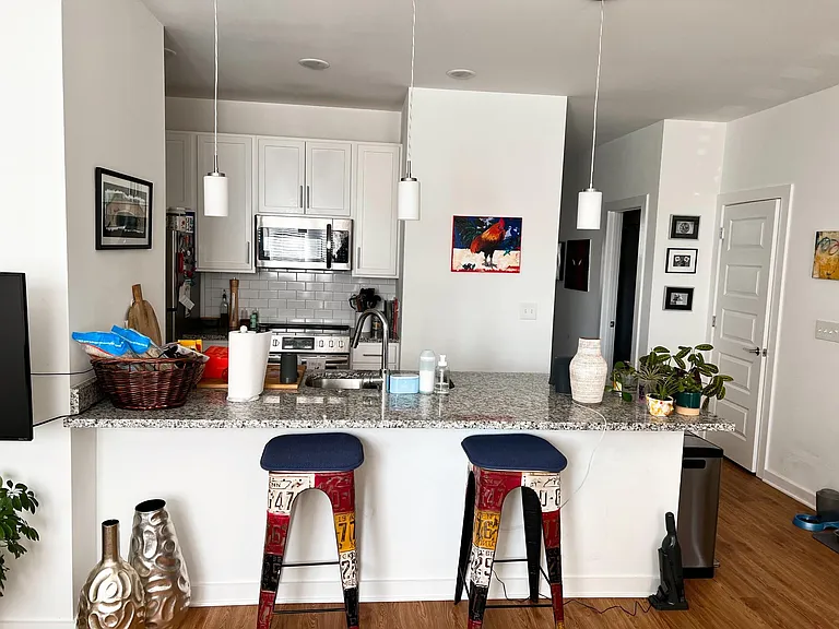 107 W 13th St #A — Photo 9