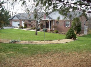 9865 Weik Rd, Cincinnati, OH 45252