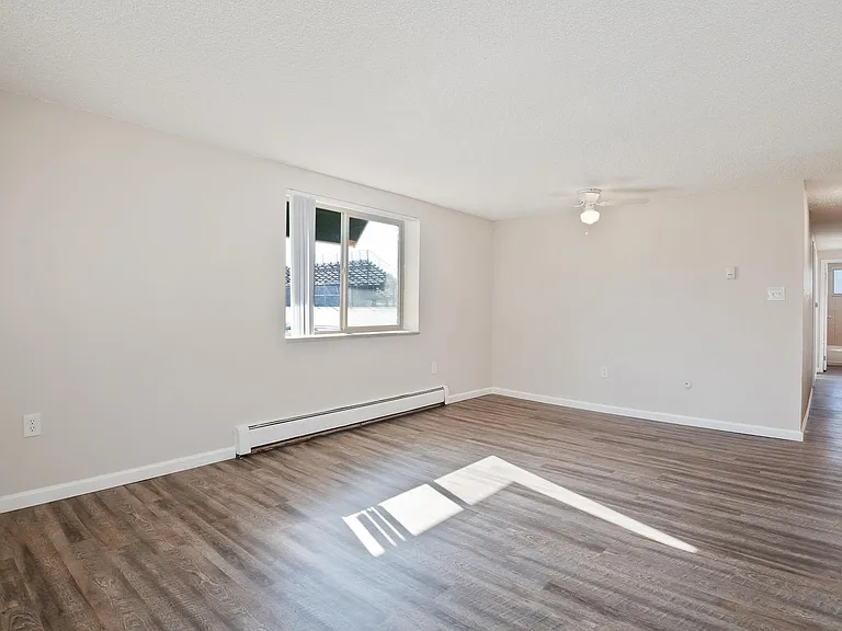 Candlelight Apartments — Photo 19