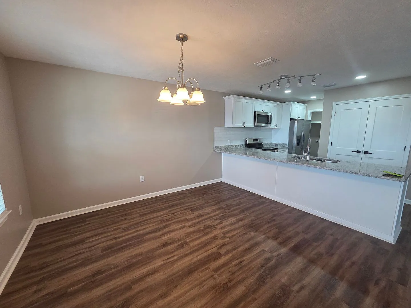 3613 E 7th Street — Photo 3