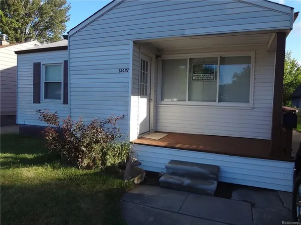 13487 Toepfer Rd, Warren, MI 48089